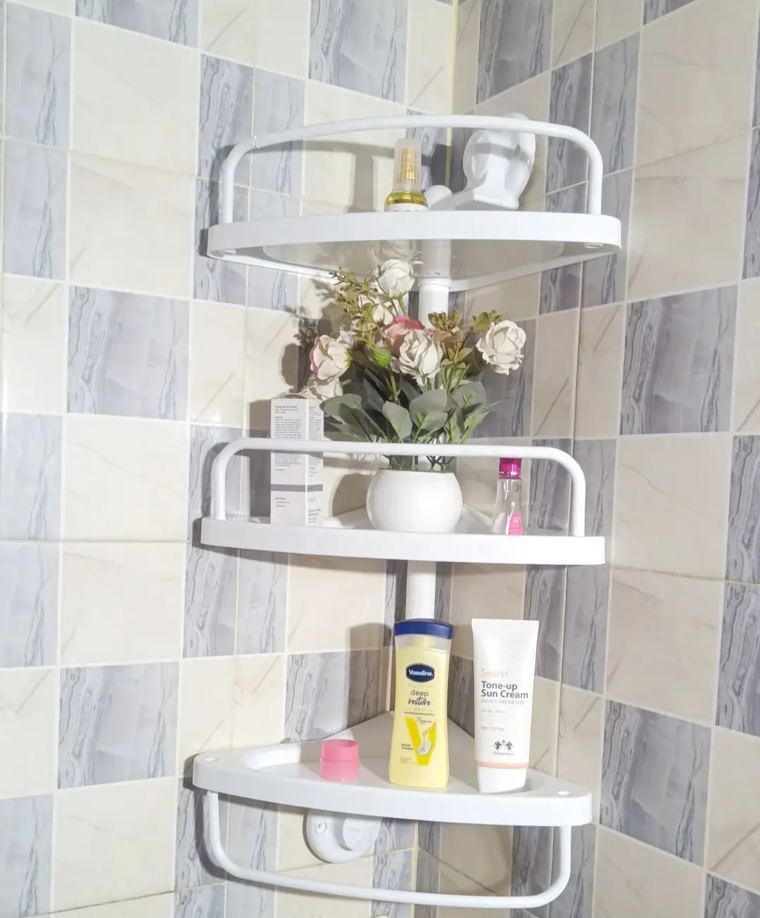 Stylish & Durable: Elite Washroom Corner Rack for Modern Homes
